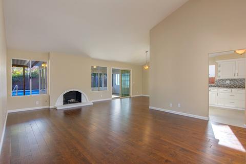 684 Hunter St, Oceanside, CA 92058 photo 3