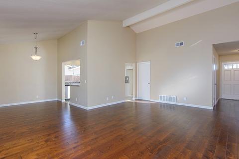 684 Hunter St, Oceanside, CA 92058 photo 4