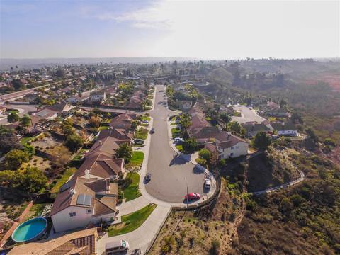 915 Niguel St, Oceanside, CA 92057 photo 2