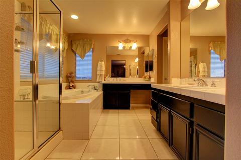 10346 Valley Waters Dr, Spring Valley, CA 91978 photo 17