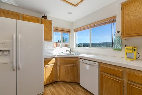 5749 Barbary Pl, Bonsall, CA 92003 photo 8