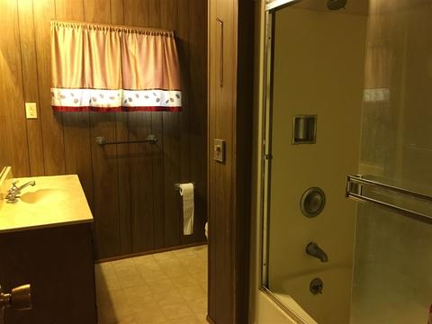 332 E College St, Fallbrook, CA 92028 photo 6