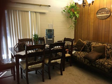 332 E College St, Fallbrook, CA 92028 photo 3