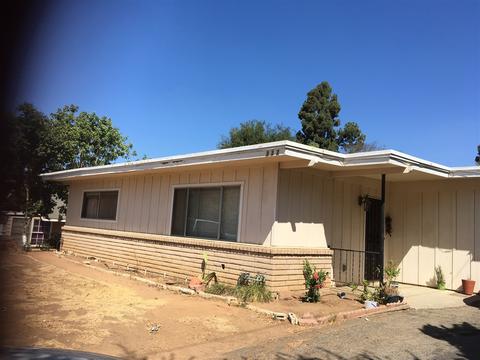 332 E College St, Fallbrook, CA 92028 photo 4