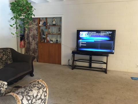 332 E College St, Fallbrook, CA 92028 photo 1