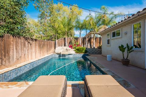 9274 Pinkard Ln, El Cajon, CA 92021 photo 2