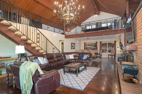 11086 Puebla Dr, La Mesa, CA 91941 photo 5