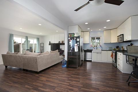 1041 San Andrade Dr, Encinitas, CA 92024 photo 3