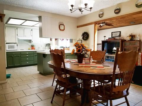 536 S Kalbaugh St, Ramona, CA 92065 photo 4