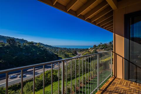 7656 Caminito Coromandel, La Jolla, CA 92037 photo 3