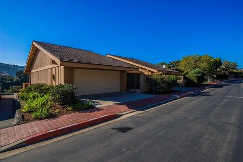 7656 Caminito Coromandel, La Jolla, CA 92037 photo 23