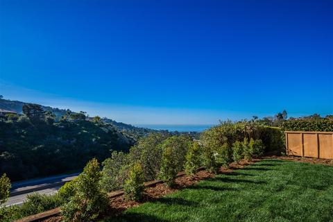 7656 Caminito Coromandel, La Jolla, CA 92037 photo 21