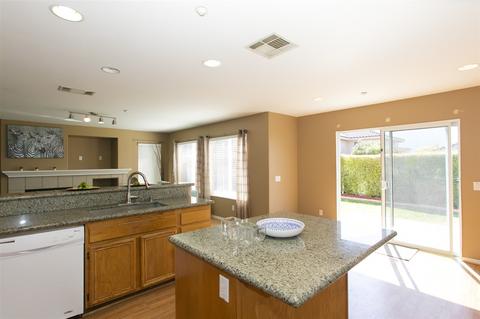 2063 Crystal Clear Dr, Spring Valley, CA 91978 photo 9