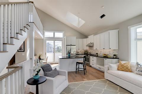 851 C Ave, Coronado, CA 92118 photo 2