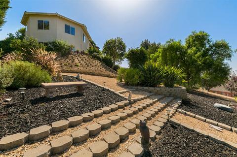 2211 Crest Hill Ln, Fallbrook, CA 92028 photo 23