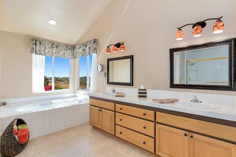 2211 Crest Hill Ln, Fallbrook, CA 92028 photo 13