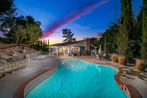 945 Etcheverry St, Ramona, CA 92065 photo 1