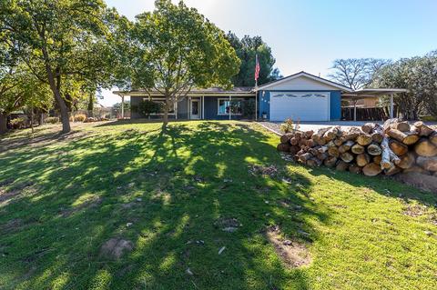 945 Etcheverry St, Ramona, CA 92065 photo 2