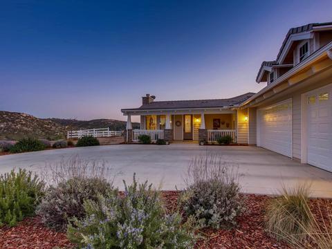 2768 Ortega Rd, Ramona, CA 92065 photo 2