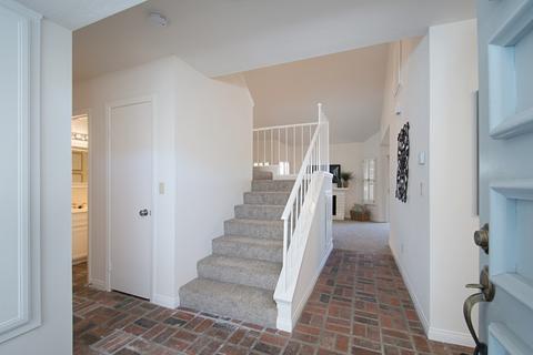 457 Bancroft Gln, Escondido, CA 92027 photo 2