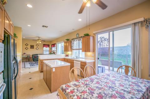 2356 Merwin Dr, Carlsbad, CA 92008 photo 8