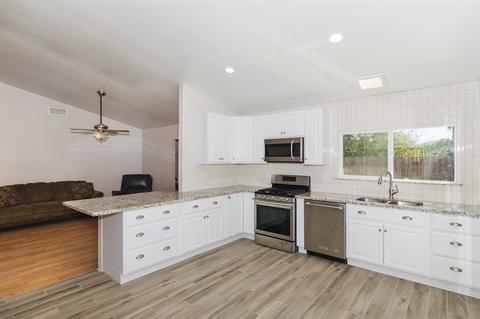 10118 Aquilla Dr, Lakeside, CA 92040 photo 2