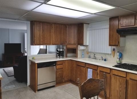 202 Kristy Ln, Oceanside, CA 92054 photo 4
