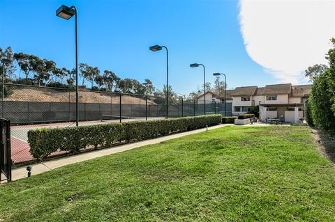 8272 Gilman Dr #23, La Jolla, CA 92037 photo 16