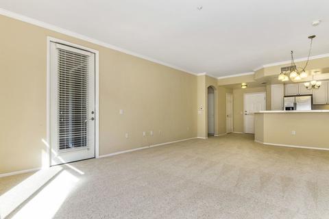 9237 Regents Rd #K227, La Jolla, CA 92037 photo 6