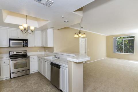 9237 Regents Rd #K227, La Jolla, CA 92037 photo 3