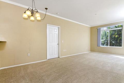 9237 Regents Rd #K227, La Jolla, CA 92037 photo 5