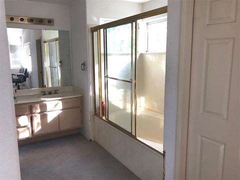 202 Royal Glen Dr, Fallbrook, CA 92028 photo 9