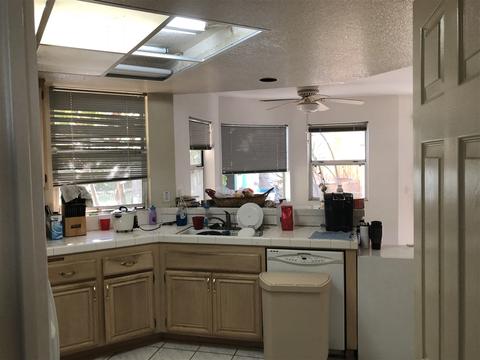202 Royal Glen Dr, Fallbrook, CA 92028 photo 3