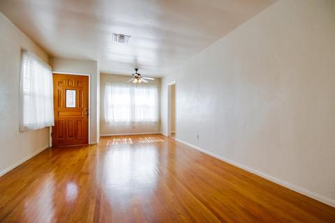 5980 Odessa Ave, La Mesa, CA 91942 photo 3