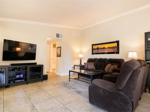 5010 Los Morros Way #27, Oceanside, CA 92057 photo 4