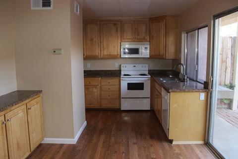 10507 Kerrigan Ct, Santee, CA 92071 photo 2