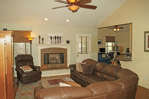 9730 Eucalyptus Ct, Santee, CA 92071 photo 5