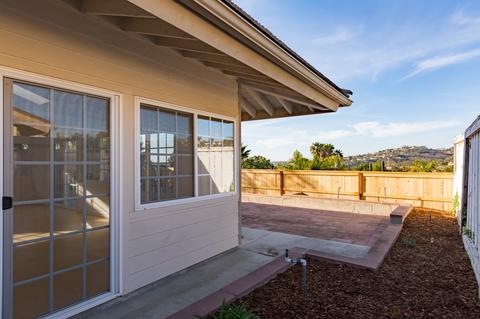 7597 Dehesa Ct, Carlsbad, CA 92009 photo 4