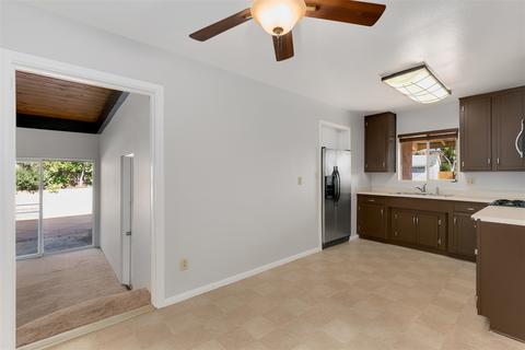 6915 Daventry St, Lemon Grove, CA 91945 photo 4
