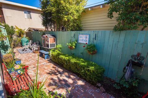 1009 8th St, Coronado, CA 92118 photo 2