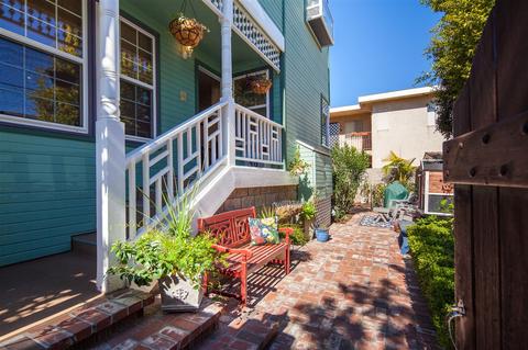 1009 8th St, Coronado, CA 92118 photo 1