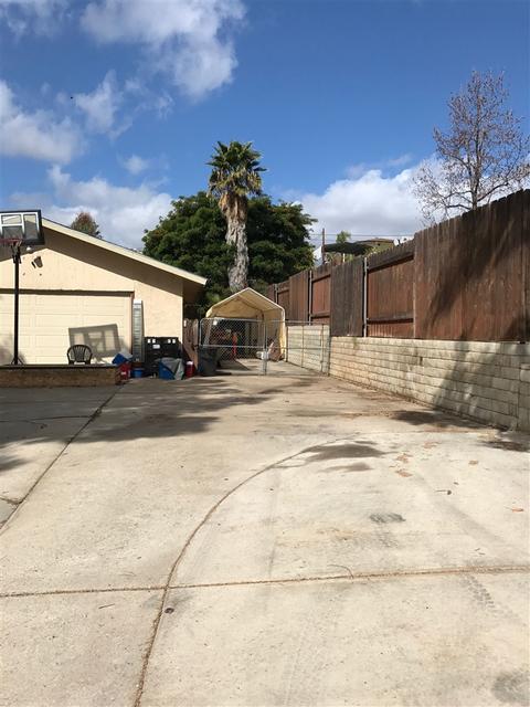 8412 Protea Dr, Lakeside, CA 92040 photo 2