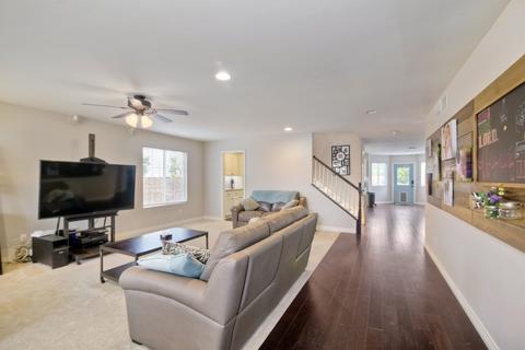 416 Lexington Cir, Oceanside, CA 92057 photo 4
