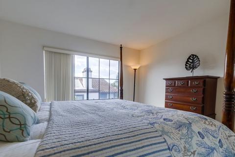 6952 Sandpiper Pl, Carlsbad, CA 92009 photo 16