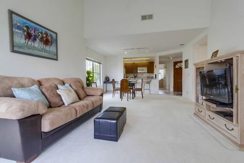 6952 Sandpiper Pl, Carlsbad, CA 92009 photo 8