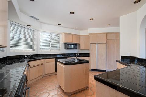 1152 Via Conejo, Escondido, CA 92029 photo 7