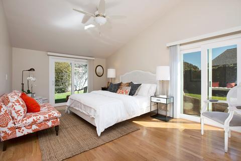 8911 Nottingham Pl, La Jolla, CA 92037 photo 12