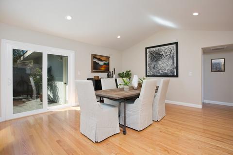 8911 Nottingham Pl, La Jolla, CA 92037 photo 20