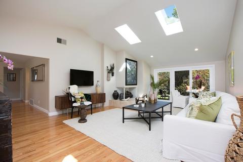 8911 Nottingham Pl, La Jolla, CA 92037 photo 15