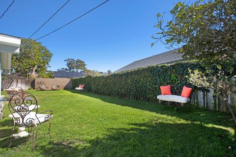 8911 Nottingham Pl, La Jolla, CA 92037 photo 9